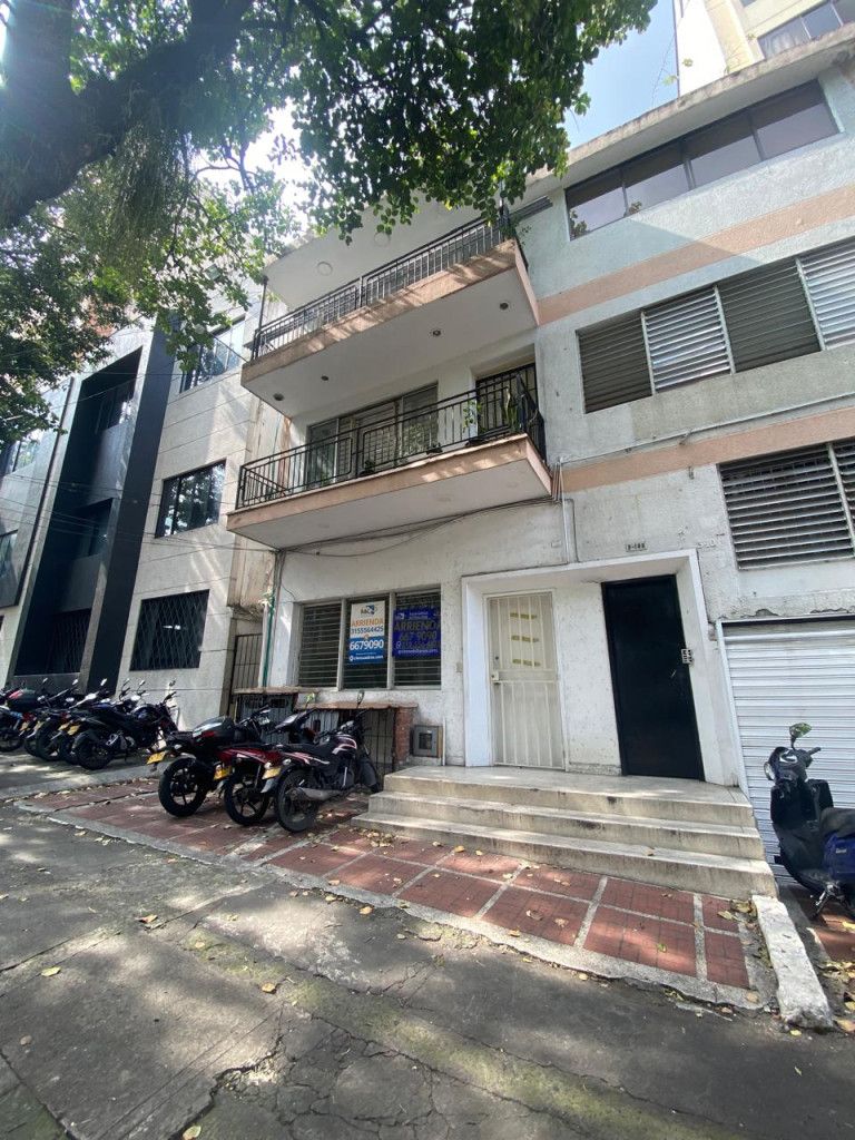 Local en arriendo Valle Del Cauca Cali Centenario 50 m2 Habitaciones 0 Baños 0 Garajes 0 Precio $1500000