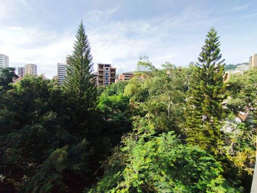 Apartamento en arriendo Antioquia Medellín El Poblado 155 m2 Habitaciones 3 Baños 3 Garajes 2 Precio $8500000