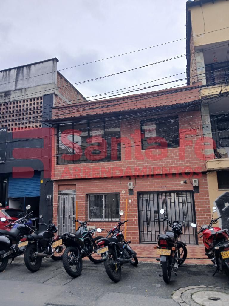 Apartamento en arriendo Antioquia Medellín Los Pinos 88 m2 Habitaciones 4 Baños 2 Garajes 0 Precio $2000000