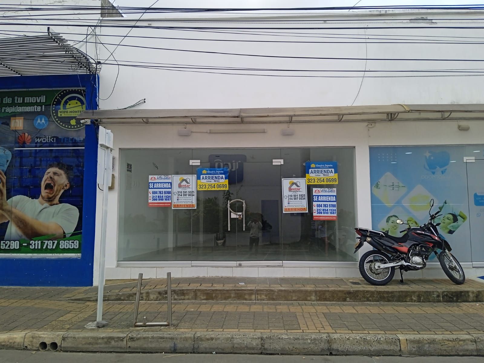 Local Comercial en arriendo Córdoba Montería El Centro 140 m2 Habitaciones 0 Baños 2 Garajes 0 Precio $3000000