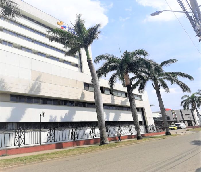 Consultorio en venta Valle Del Cauca Cali Los Cámbulos 82 m2 Habitaciones 0 Baños 3 Garajes 2 Precio $380000000