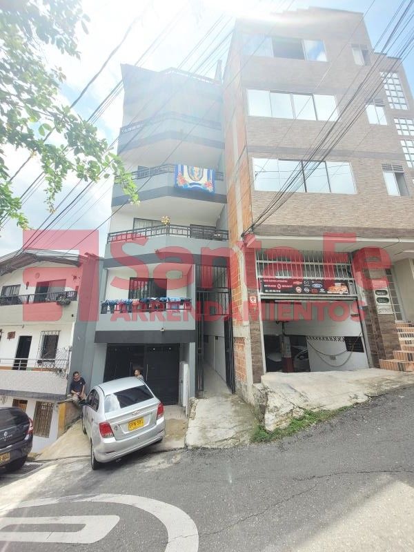 Apartamento en arriendo Antioquia Envigado La Sebastiana 90 m2 Habitaciones 3 Baños 2 Garajes 1 Precio $2300000