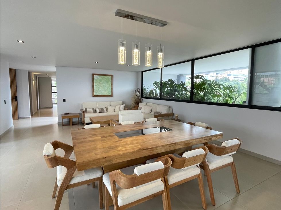 Apartamento en venta Antioquia Medellín Alejandria 230 m2 Habitaciones 4 Baños 5 Garajes 2 Precio $3550000000