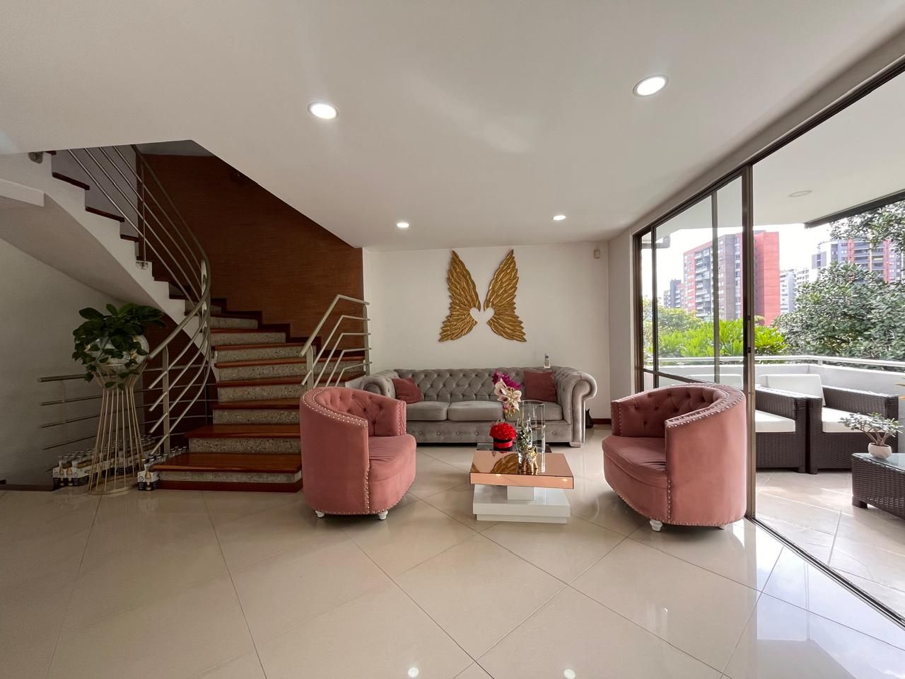 Casa en venta Antioquia Envigado Loma Del Atravesado 380 m2 Habitaciones 4 Baños 5 Garajes 4 Precio $1480000000