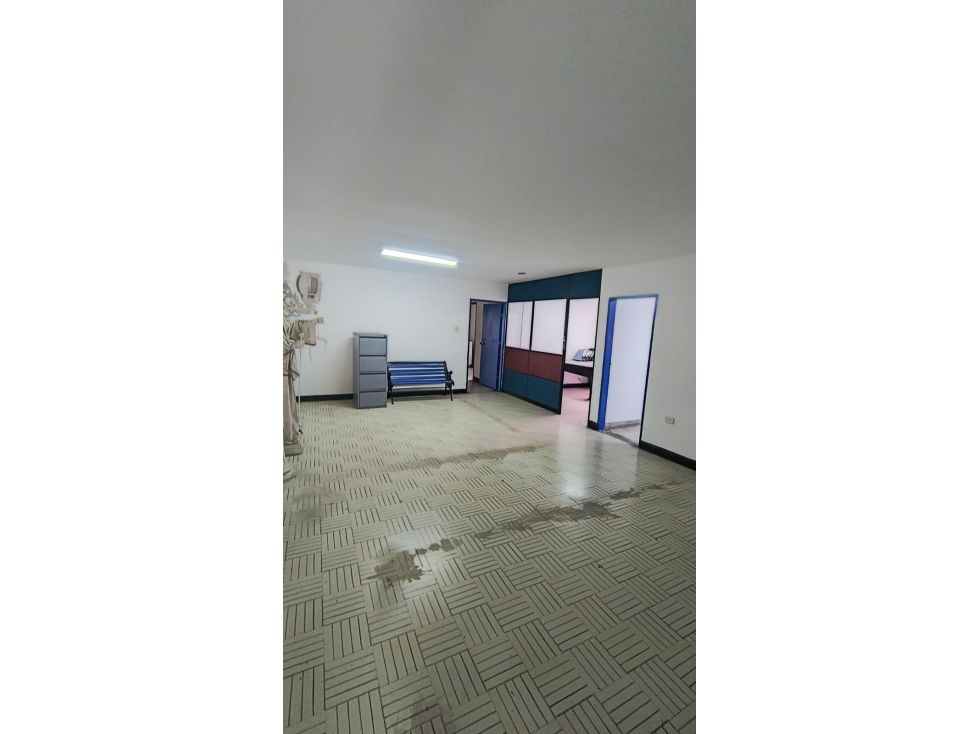 Casa en venta Atlántico Barranquilla El Carmen 596 m2 Habitaciones 9 Baños 5 Garajes 7 Precio $1500000000