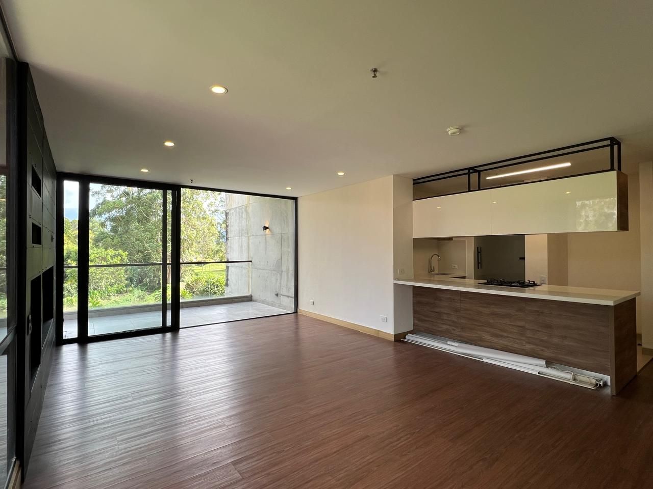 Apartamento en arriendo o venta Antioquia Rionegro Ub Pietra Santa Et Iv 132 m2 Habitaciones 3 Baños 4 Garajes 2 Precio venta $1350000000 Precio arriendo $7700000