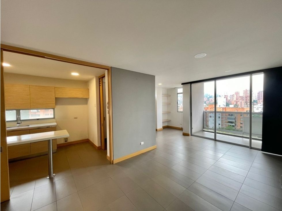 Apartamento en arriendo Antioquia Medellín La Linde 100 m2 Habitaciones 2 Baños 2 Garajes 2 Precio $5200000