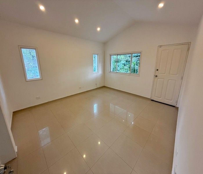 Oficina en arriendo Valle Del Cauca Cali Urbanización Ciudad Jardín 13 m2 Habitaciones 0 Baños 1 Garajes 1 Precio $1420000