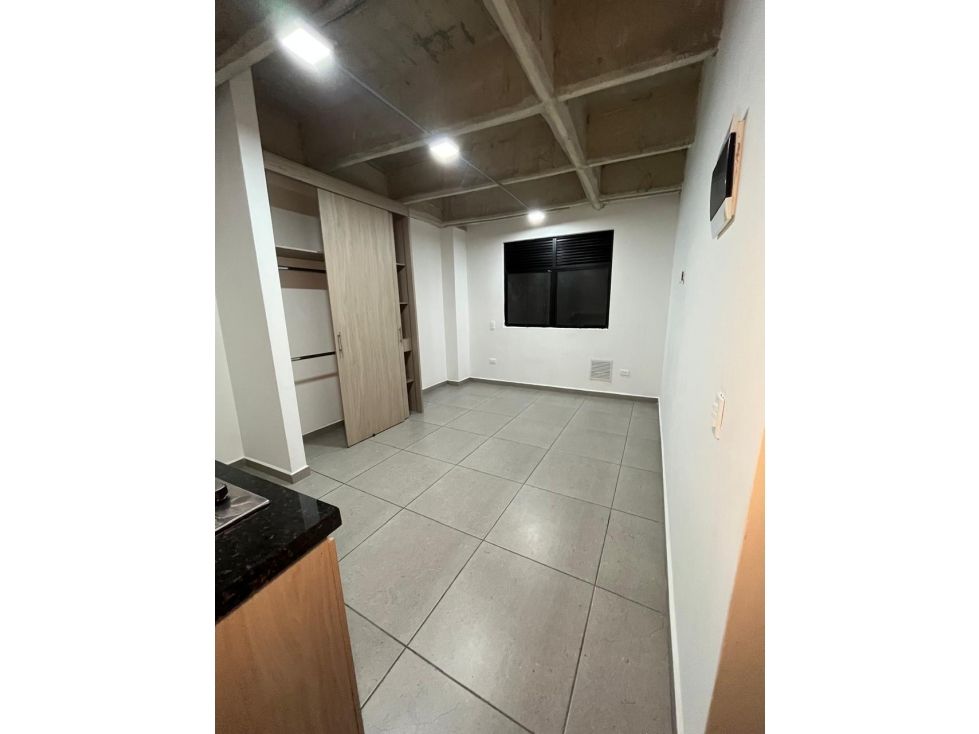 Apartaestudio en arriendo Antioquia Medellín Ferreni 30 m2 Habitaciones 1 Baños 1 Garajes 0 Precio $1700000