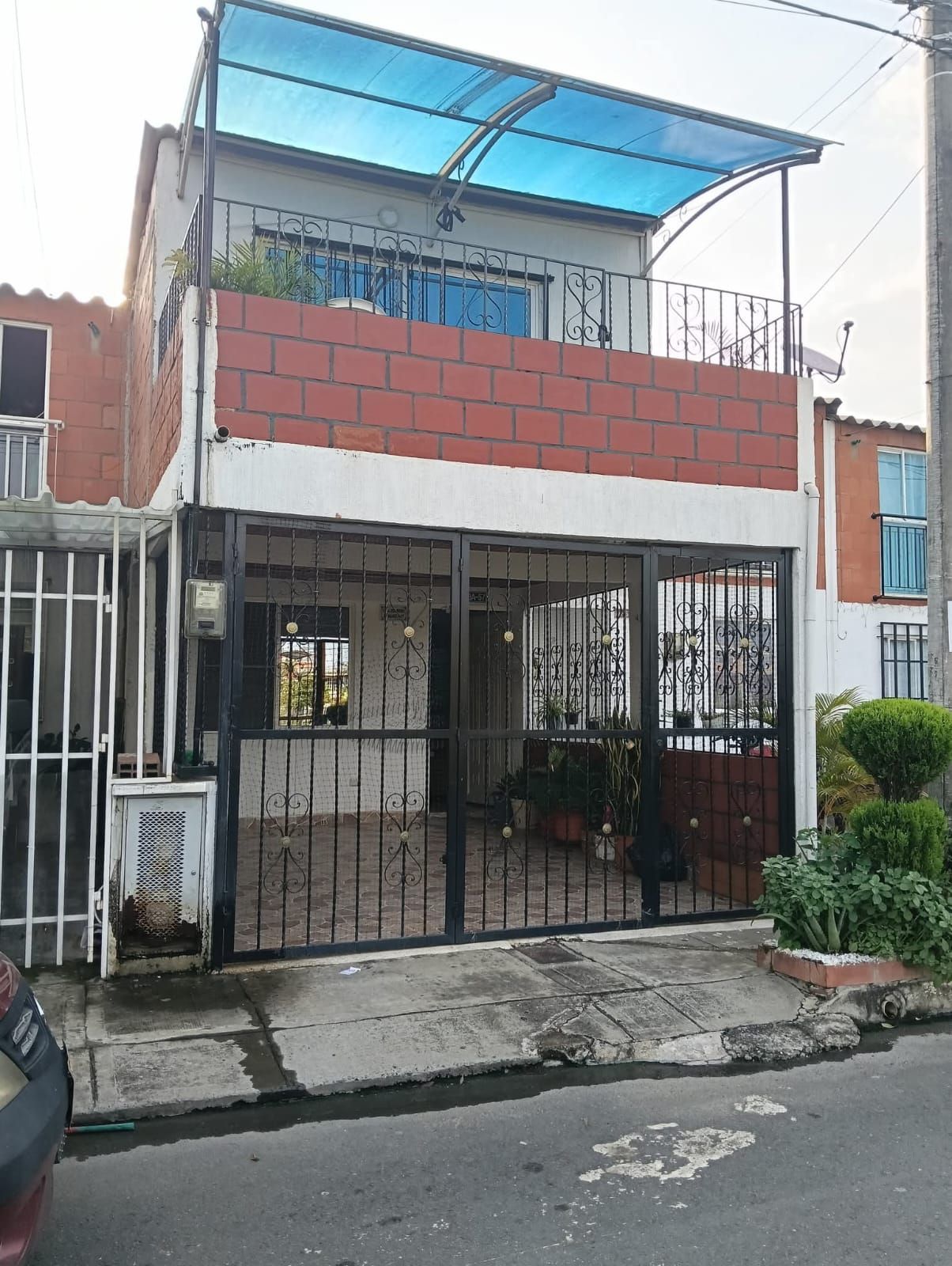 Casa en venta Valle Del Cauca Jamundí Cd Las Flores 92 m2 Habitaciones 3 Baños 2 Garajes 1 Precio $230000000