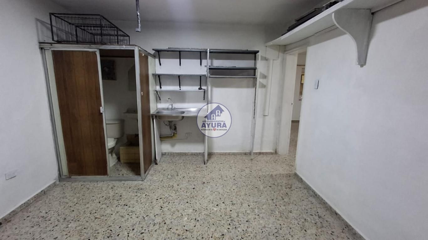 Casa en arriendo Antioquia Envigado Torres De Santa Barbara 103 m2 Habitaciones 3 Baños 2 Garajes 0 Precio $2800000