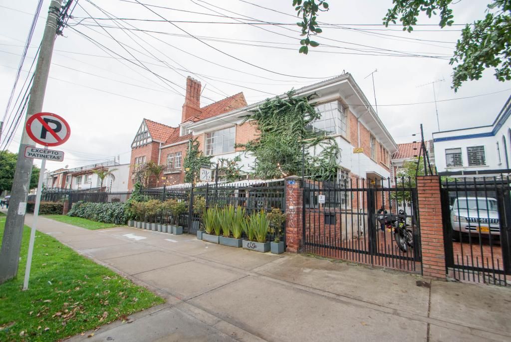 Oficina en arriendo Cundinamarca Bogotá Quinta Camacho 650 m2 Habitaciones 0 Baños 5 Garajes 3 Precio $13000000