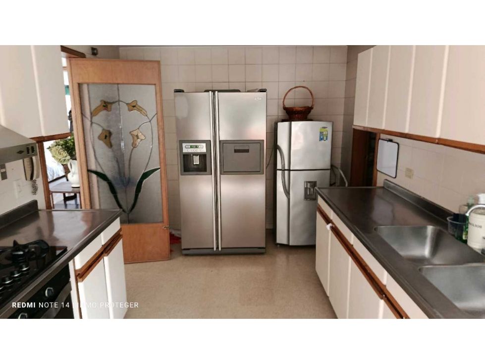 Casa en arriendo Antioquia Medellín Castropol 160 m2 Habitaciones 4 Baños 5 Garajes 2 Precio $8500000