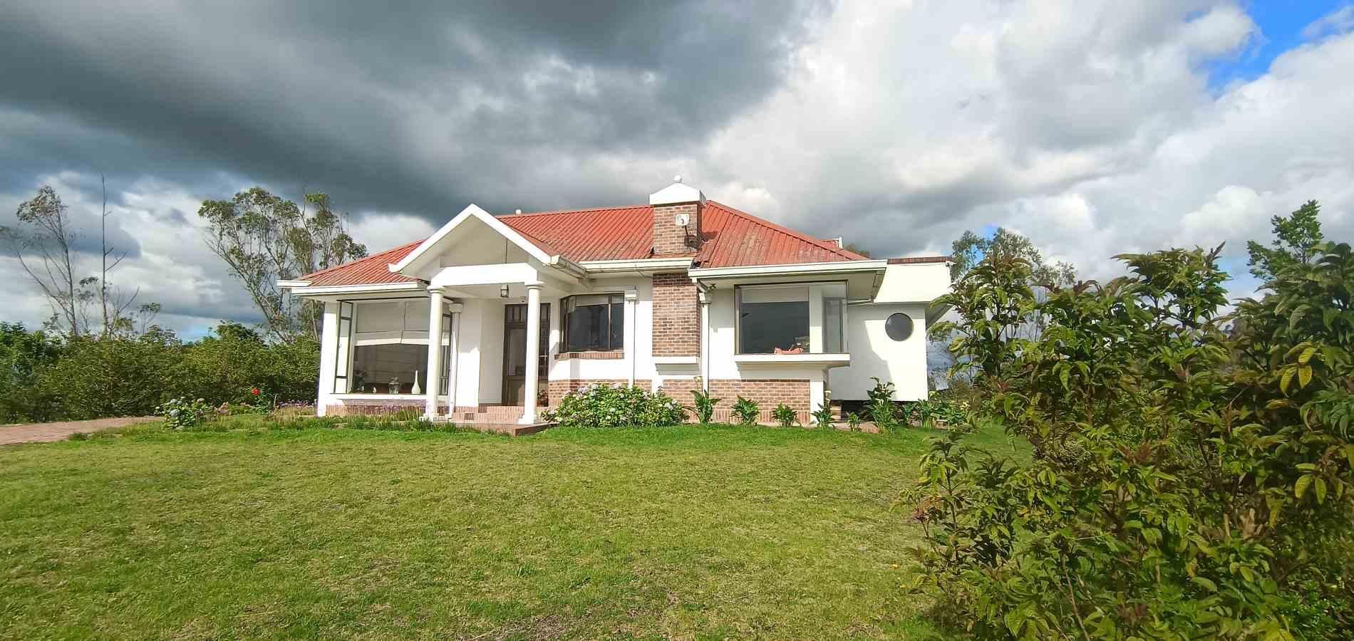 Finca en venta Cundinamarca Zipacón Zipacón 7600 m2 Habitaciones 3 Baños 3 Garajes 4 Precio $2500000000