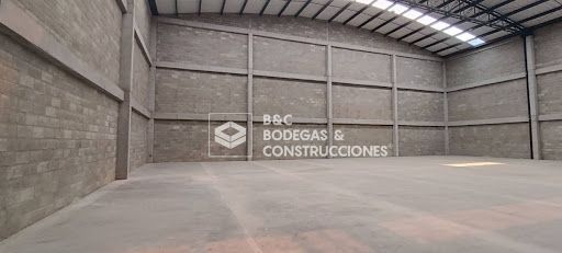 Bodega en arriendo Antioquia Copacabana Copacabana 715 m2 Habitaciones 0 Baños 4 Garajes 2 Precio $25000000