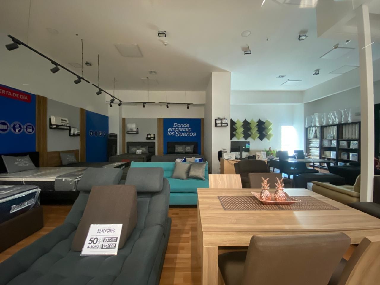 Local en venta Antioquia Medellín San Diego 105 m2 Habitaciones 0 Baños 0 Garajes 0 Precio $1700000000