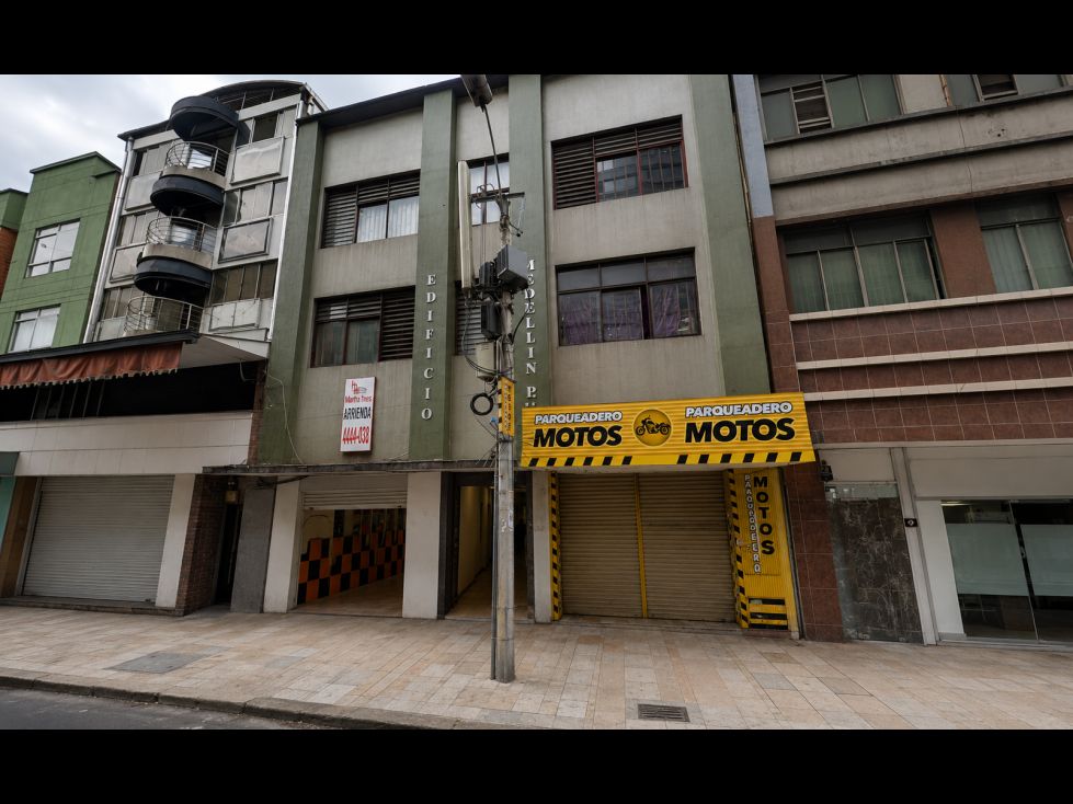Oficina en arriendo Antioquia Medellín La Candelaria 12 m2 Habitaciones 0 Baños 0 Garajes 0 Precio $900000