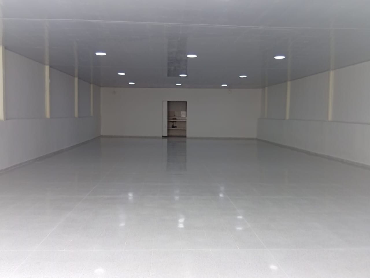 Local en arriendo Atlántico Barranquilla San Felipe 240 m2 Habitaciones 0 Baños 1 Garajes 2 Precio $8000000