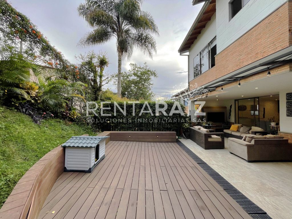 Casa en venta Antioquia Envigado La Inmaculada 240 m2 Habitaciones 3 Baños 4 Garajes 4 Precio $1690000000