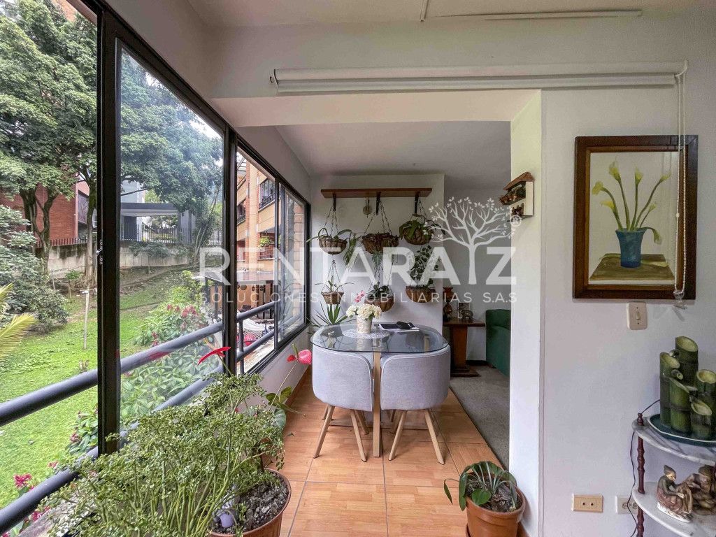 Apartamento en venta Antioquia Envigado La Inmaculada 100 m2 Habitaciones 3 Baños 3 Garajes 2 Precio $580000000