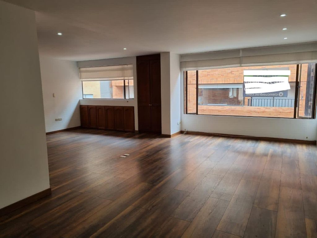 Apartamento en venta Cundinamarca Bogotá Santa Barbara Central 86 m2 Habitaciones 1 Baños 2 Garajes 1 Precio $430000000