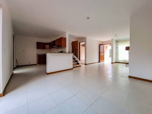 Casa en arriendo Antioquia Rionegro Gualanday 132 m2 Habitaciones 3 Baños 3 Garajes 1 Precio $4500000