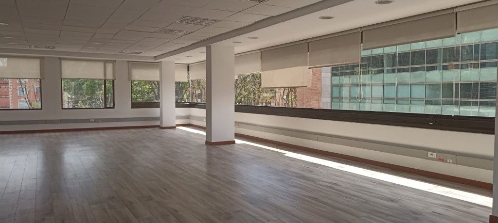 Edificio en venta Cundinamarca Bogotá Chicó Norte 3000 m2 Habitaciones 0 Baños 16 Garajes 38 Precio $13500000000