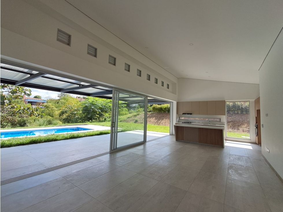 Casa Campestre en venta Risaralda Pereira Pereira 320 m2 Habitaciones 3 Baños 4 Garajes 2 Precio $2250000000
