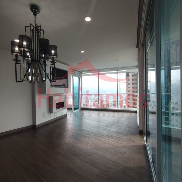 Apartamento en arriendo o venta Antioquia Sabaneta Entre Amigos 145 m2 Habitaciones 3 Baños 4 Garajes 2 Precio venta $1000000000 Precio arriendo $6987000
