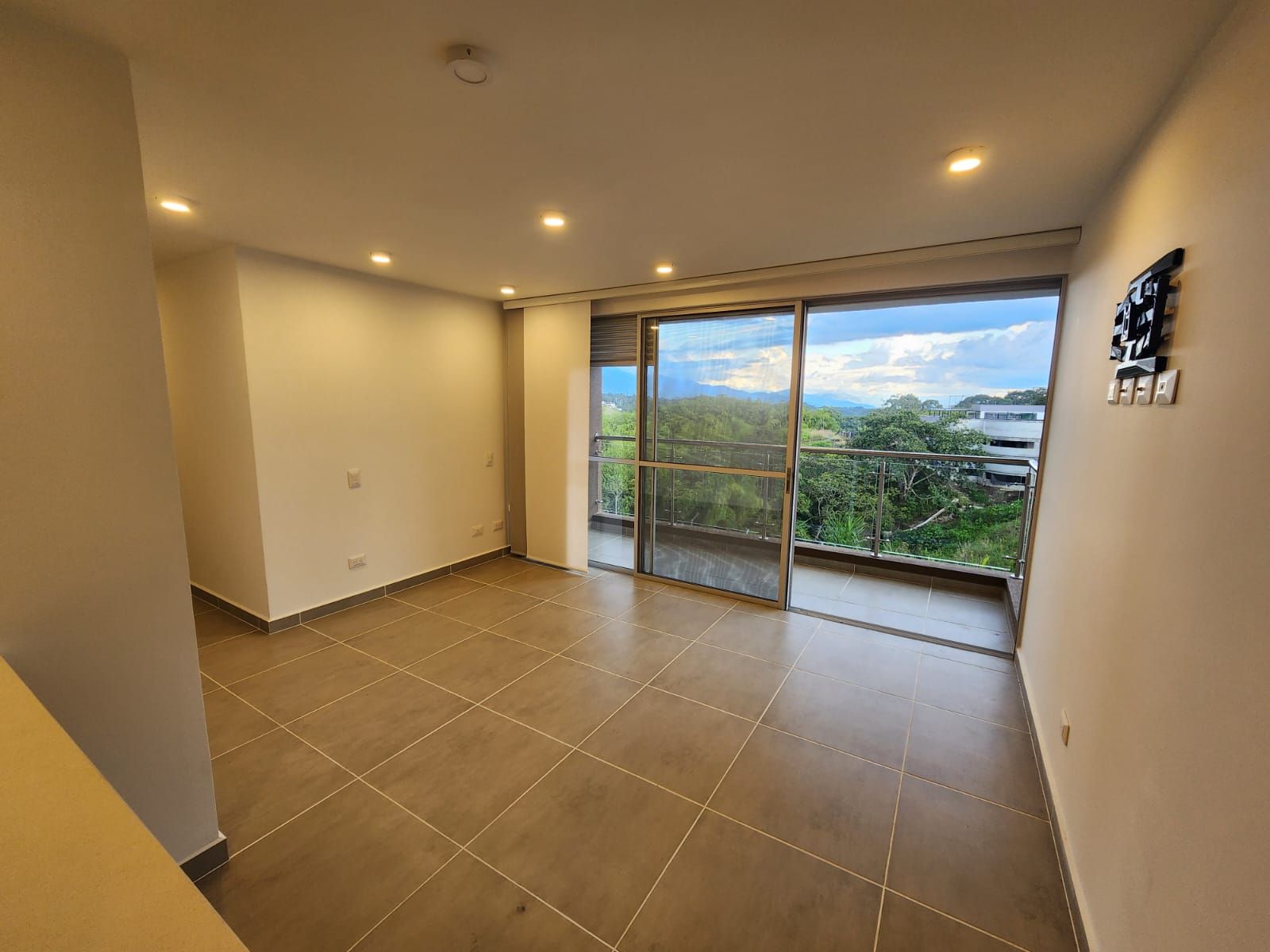 Apartamento en arriendo Quindío Armenia Avenida Centenario Norte 80 m2 Habitaciones 3 Baños 2 Garajes 1 Precio $2850000
