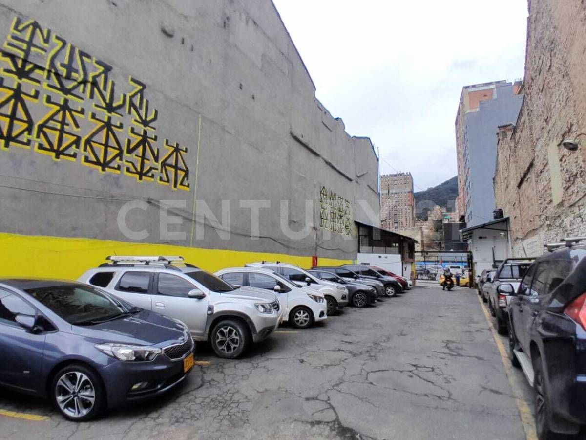 Lote en venta Cundinamarca Bogotá La Veracruz 500 m2 Habitaciones 0 Baños 4 Garajes 60 Precio $4000000000