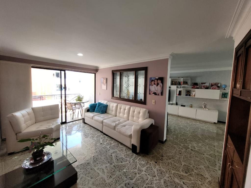 Apartamento en venta Antioquia Medellín El Nogal- Los Almendros 165 m2 Habitaciones 4 Baños 4 Garajes 1 Precio $730000000