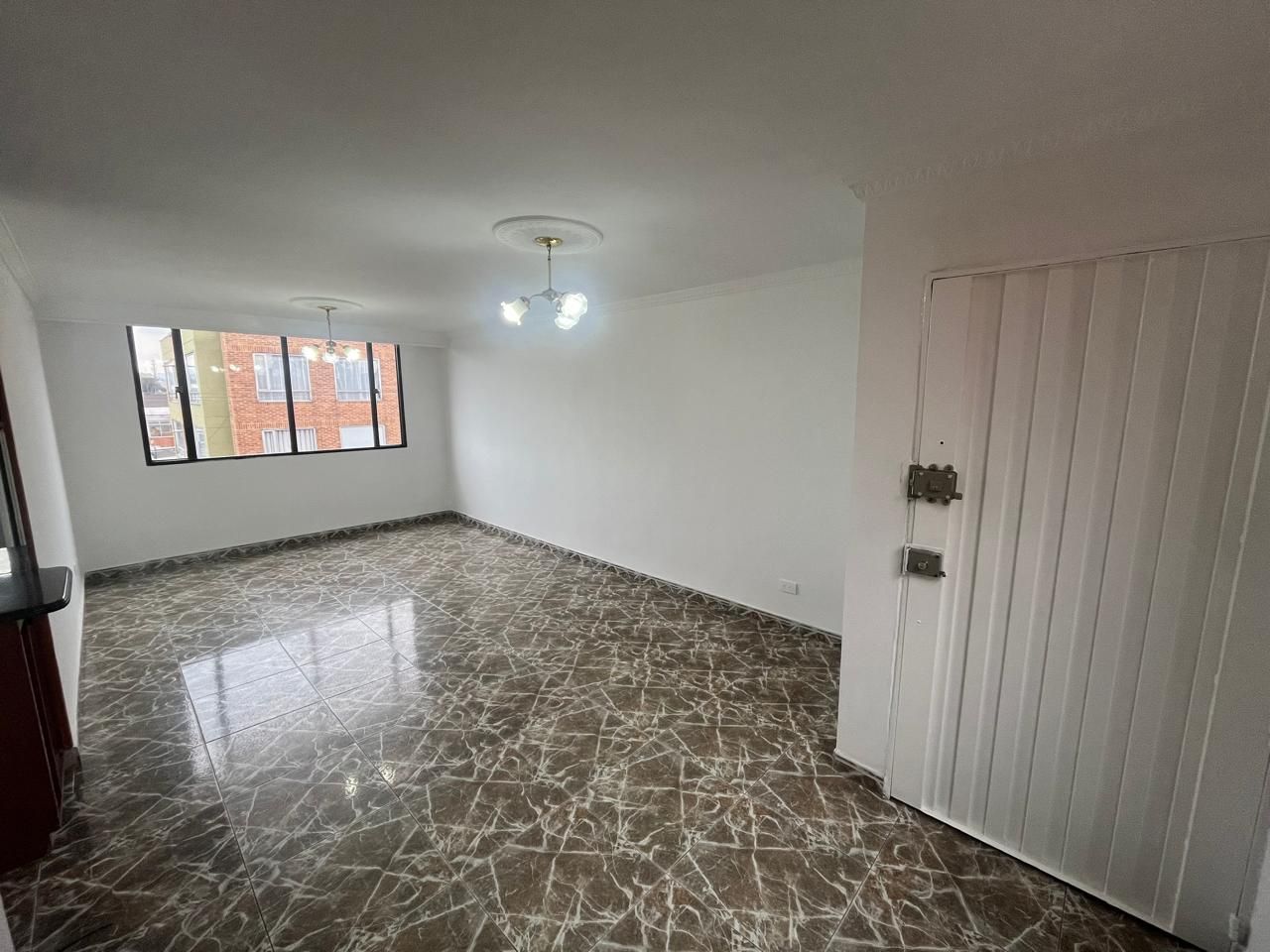 Apartamento en arriendo Cundinamarca Bogotá Villas De Granada Et I 74 m2 Habitaciones 3 Baños 1 Garajes 1 Precio $335000000