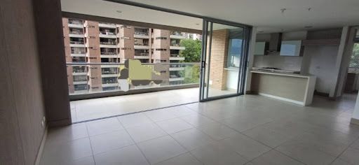 Apartamento en arriendo Antioquia Medellín La Florida 180 m2 Habitaciones 3 Baños 4 Garajes 2 Precio $7500000