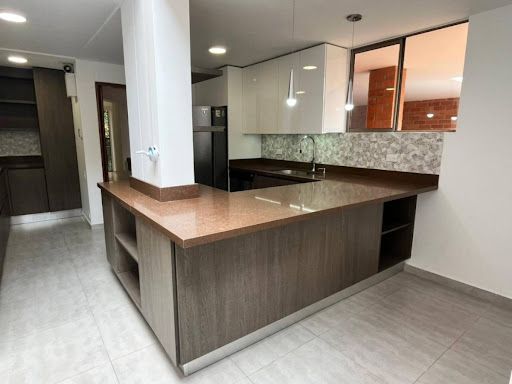 Casa en venta Antioquia Medellín Los Balsos No1 281 m2 Habitaciones 4 Baños 6 Garajes 4 Precio $1730000000