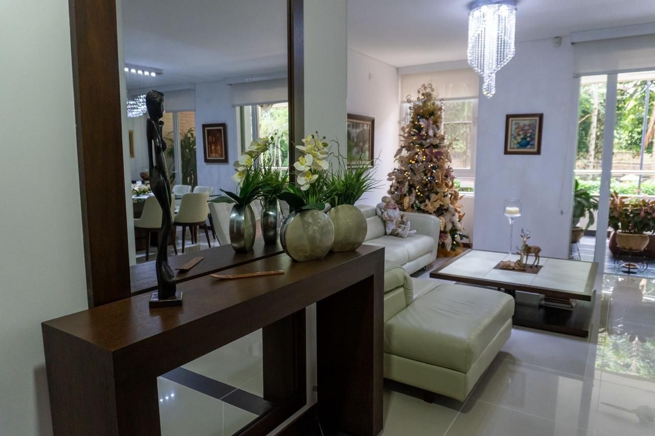 Apartamento en venta Valle Del Cauca Cali Parcelaciones Pance 195 m2 Habitaciones 3 Baños 4 Garajes 4 Precio $1590000000