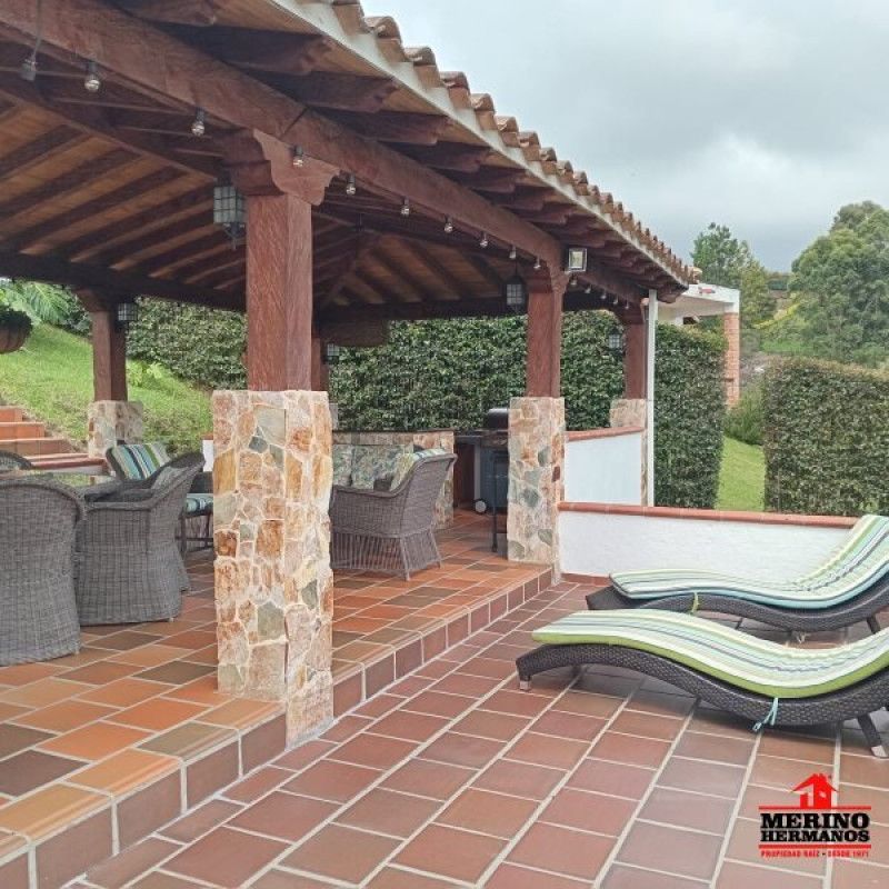 Casa Campestre en arriendo Antioquia Rionegro Centro 340 m2 Habitaciones 3 Baños 4 Garajes 0 Precio $6500000