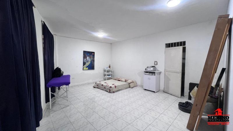 Local en arriendo Antioquia Medellín Santa Teresita 25 m2 Habitaciones 0 Baños 1 Garajes 0 Precio $1400000