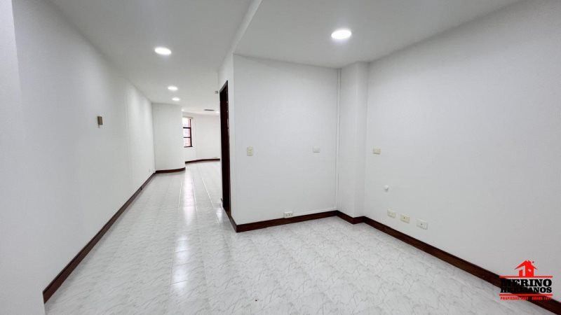 Oficina en arriendo Antioquia Medellín La Aguacatala 49 m2 Habitaciones 0 Baños 1 Garajes 0 Precio $4200000