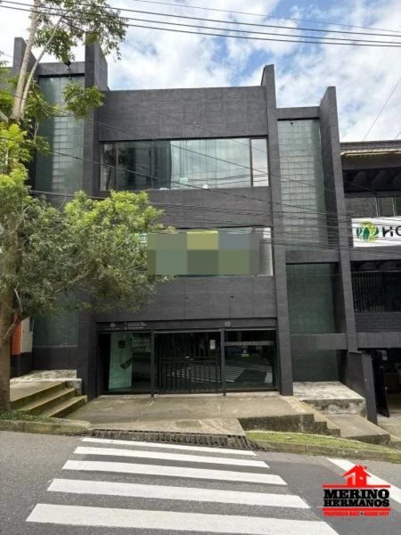 Local en venta Antioquia Medellín Campo Valdes No2 180 m2 Habitaciones 0 Baños 2 Garajes 2 Precio $1370000000