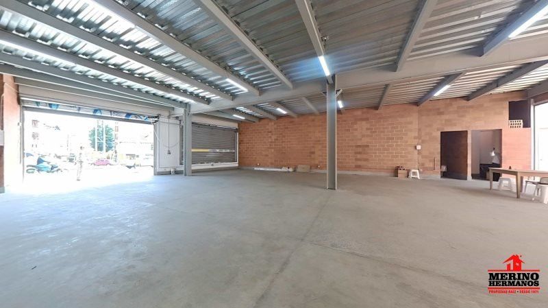 Bodega en arriendo Antioquia Medellín La America 300 m2 Habitaciones 0 Baños 1 Garajes 0 Precio $20000000