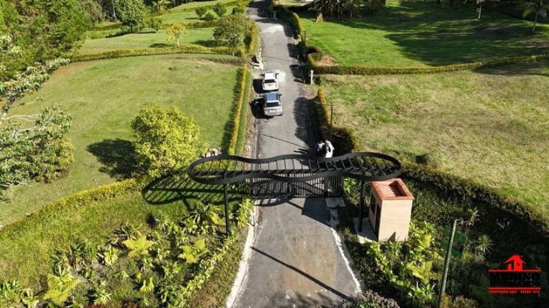 Lote en venta Antioquia El Carmen De Viboral El Centro 100 m2 Habitaciones 0 Baños 0 Garajes 0 Precio $420000000