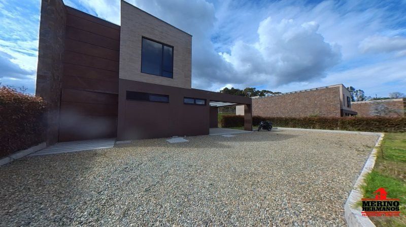 Casa en venta Antioquia Envigado Zúñiga 310 m2 Habitaciones 3 Baños 4 Garajes 2 Precio $4000000000