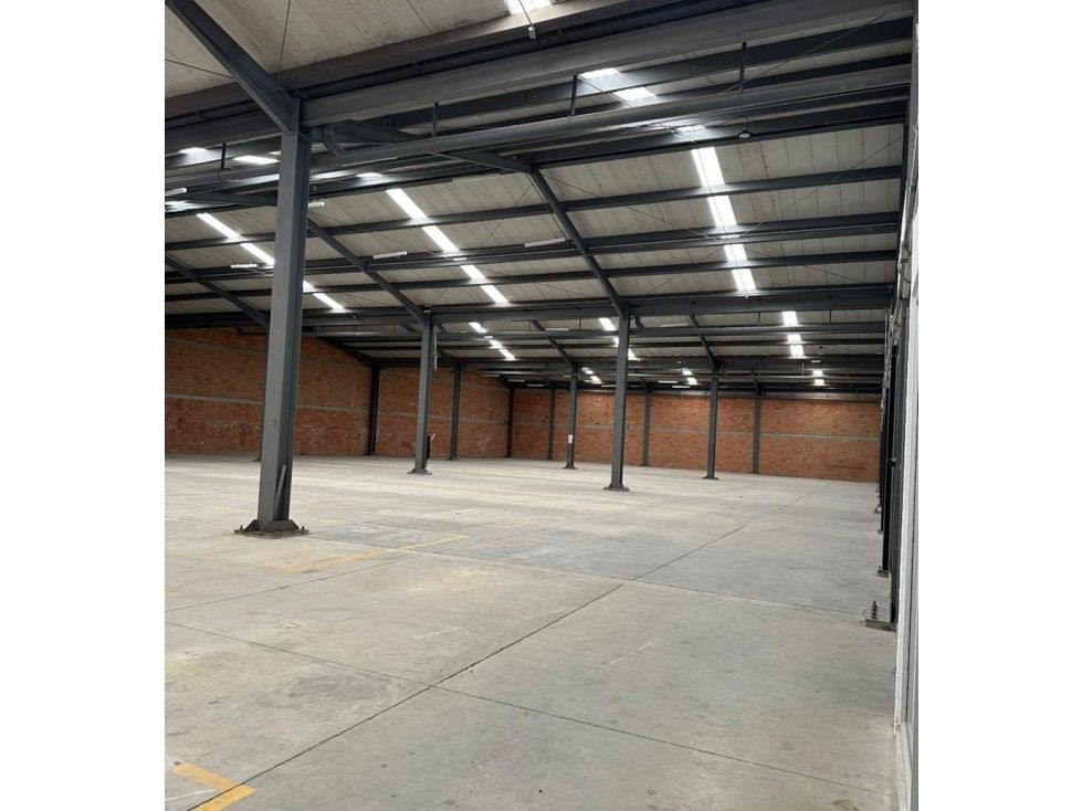 Bodega en arriendo Huila Pitalito San Antonio 1179 m2 Habitaciones 0 Baños 2 Garajes 0 Precio $14100308