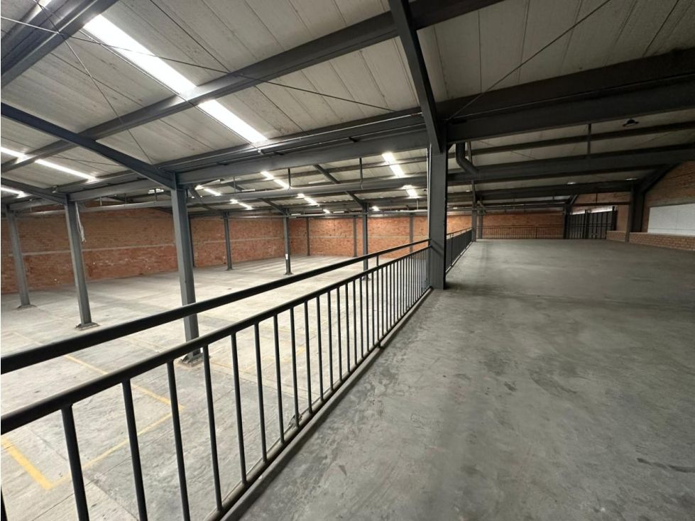Bodega en arriendo Huila Pitalito San Antonio 1333 m2 Habitaciones 0 Baños 2 Garajes 0 Precio $17850000