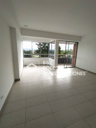Apartamento en arriendo Antioquia Rionegro El Porvenir 90 m2 Habitaciones 3 Baños 2 Garajes 1 Precio $3500000
