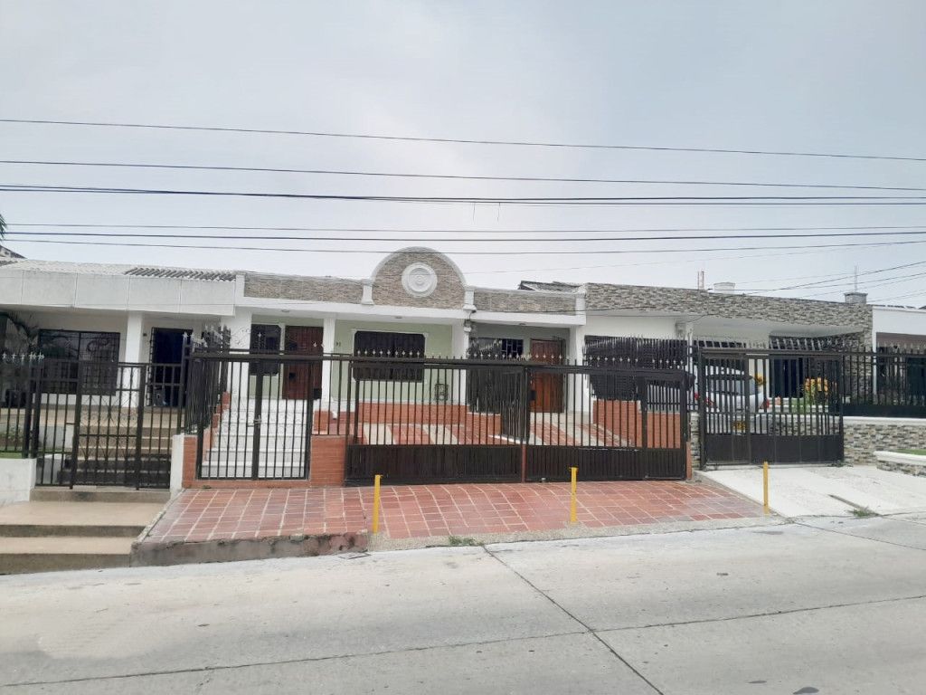 Casa en arriendo Atlántico Barranquilla Los Nogales 226 m2 Habitaciones 3 Baños 2 Garajes 1 Precio $1800000