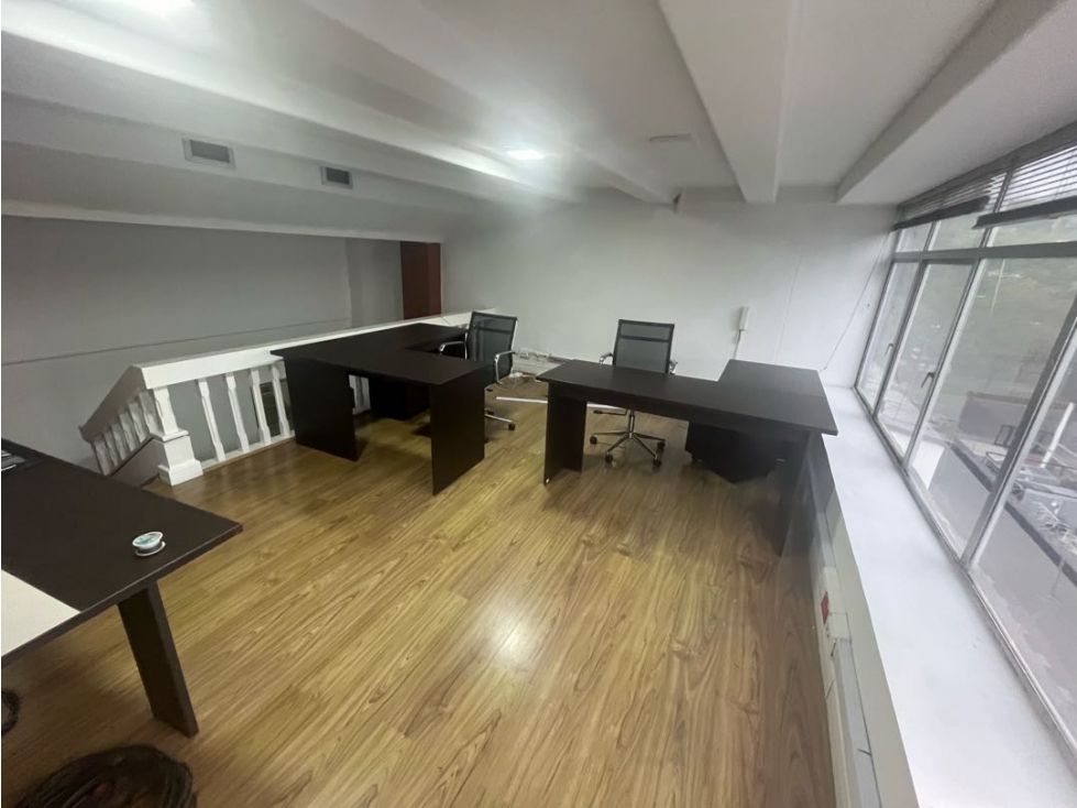 Oficina en arriendo Antioquia Medellín El Castillo 61 m2 Habitaciones 0 Baños 1 Garajes 1 Precio $4700000