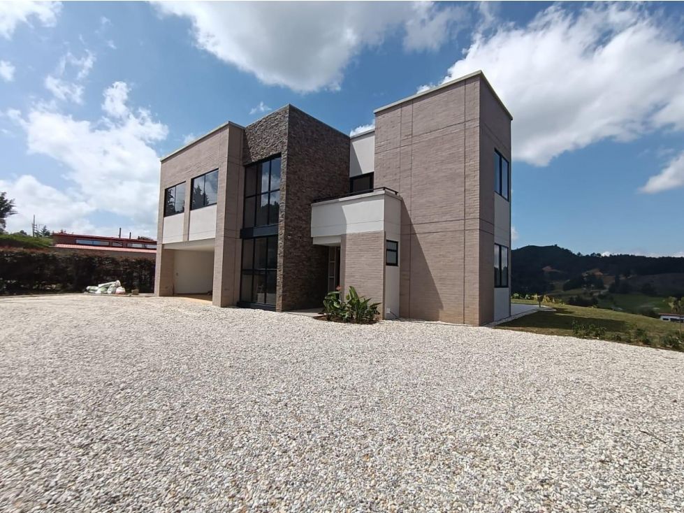 Casa Campestre en arriendo Antioquia El Retiro El Retiro 260 m2 Habitaciones 4 Baños 4 Garajes 1 Precio $13000000