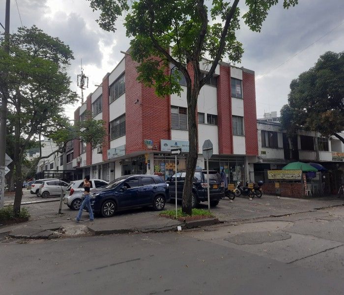 Oficina en arriendo Valle Del Cauca Cali San Vicente 35 m2 Habitaciones 0 Baños 1 Garajes 0 Precio $850000